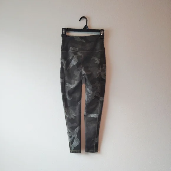 North Face Camo Leggings - Picture 3 of 8